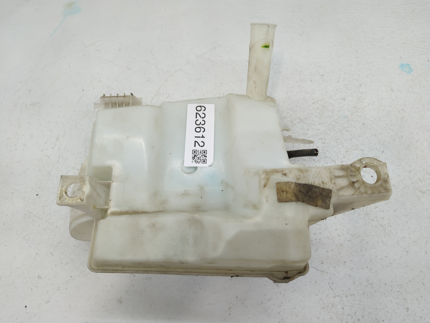 2012-2018 Ford Focus Windshield Washer Fluid Reservoir Bottle Oem - Oemusedautoparts1.com