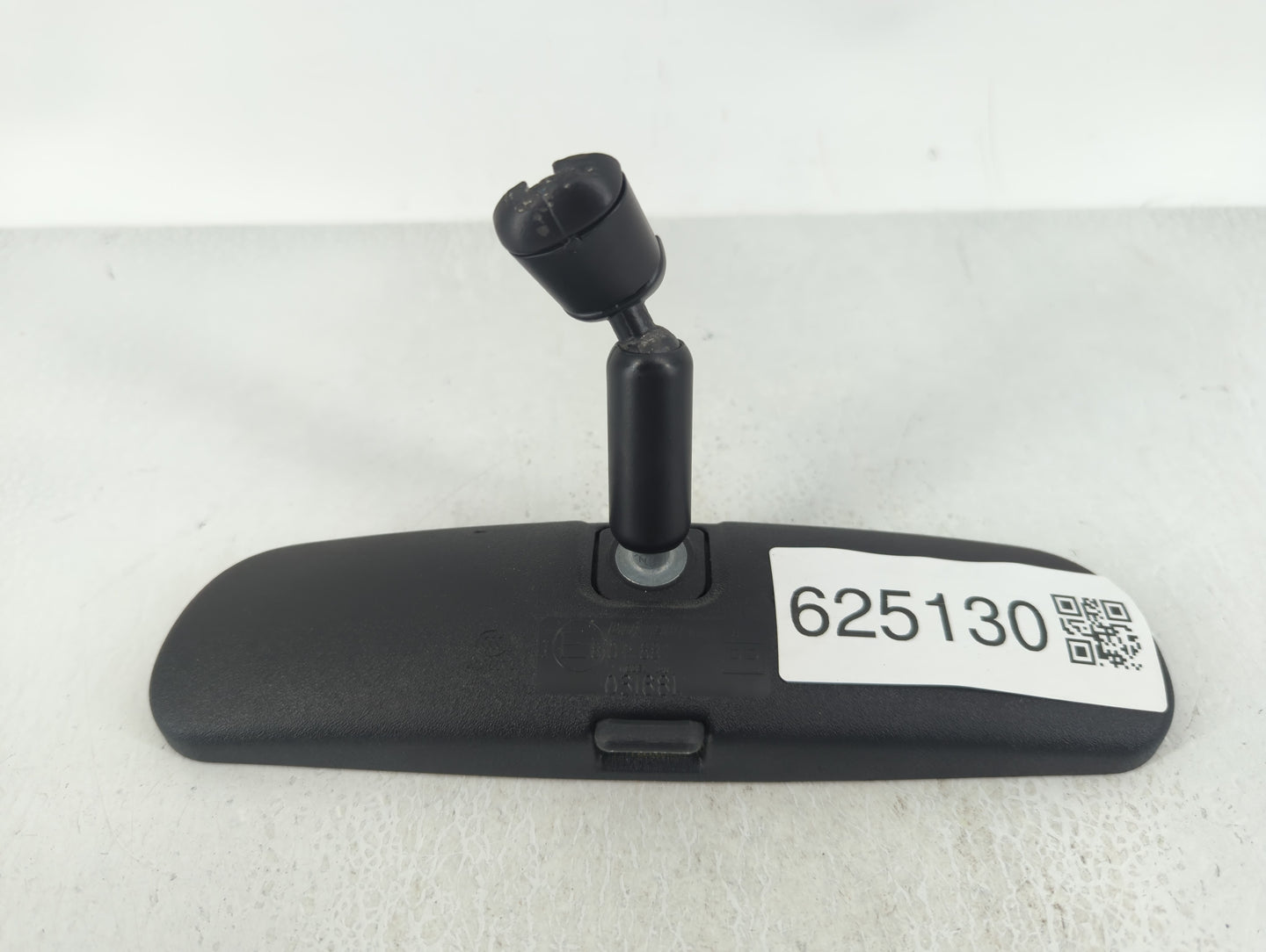2010-2018 Ford Focus Interior Rear View Mirror Replacement OEM P/N:E8011681 Fits OEM Used Auto Parts - Oemusedautoparts1.com