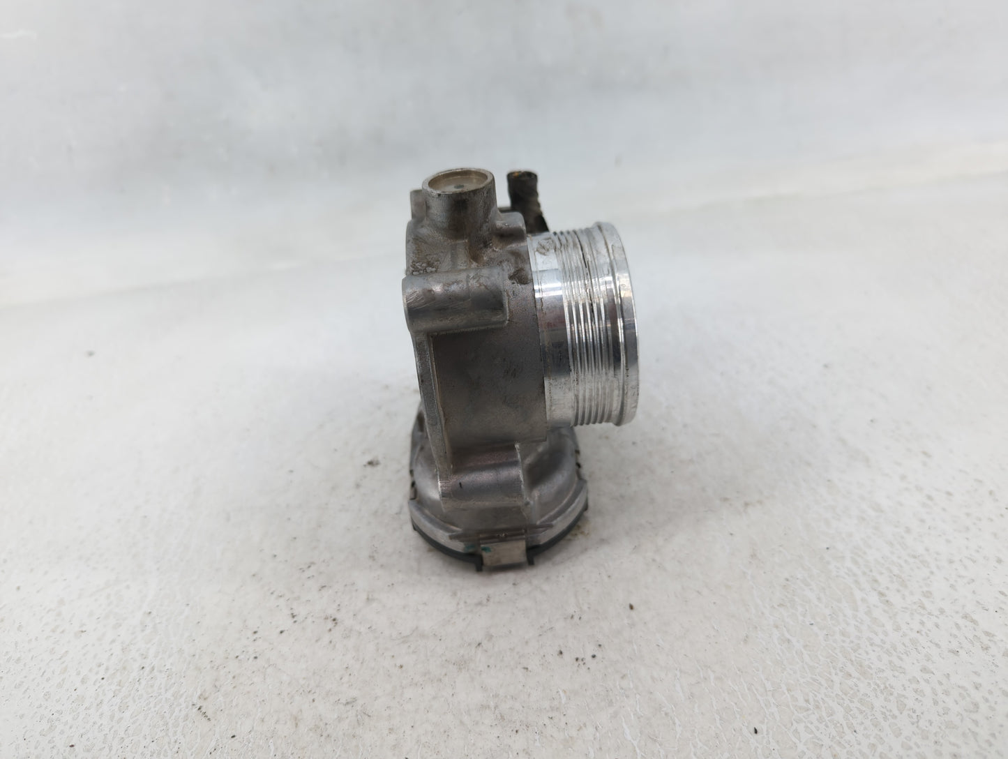 2014-2018 Ford Focus Throttle Body P/N:DS7E-9F991-BB Fits Fits 2014 2015 2016 2017 2018 2019 2020 2021 2022 OEM Used Auto Pa