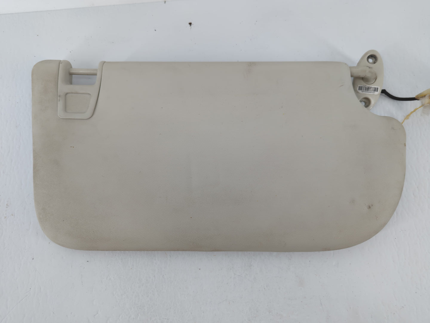 2013-2018 Ford Focus Sun Visor Shade Replacement Driver Left Mirror Fits Fits 2013 2014 2015 2016 2017 2018 OEM Used Auto Pa