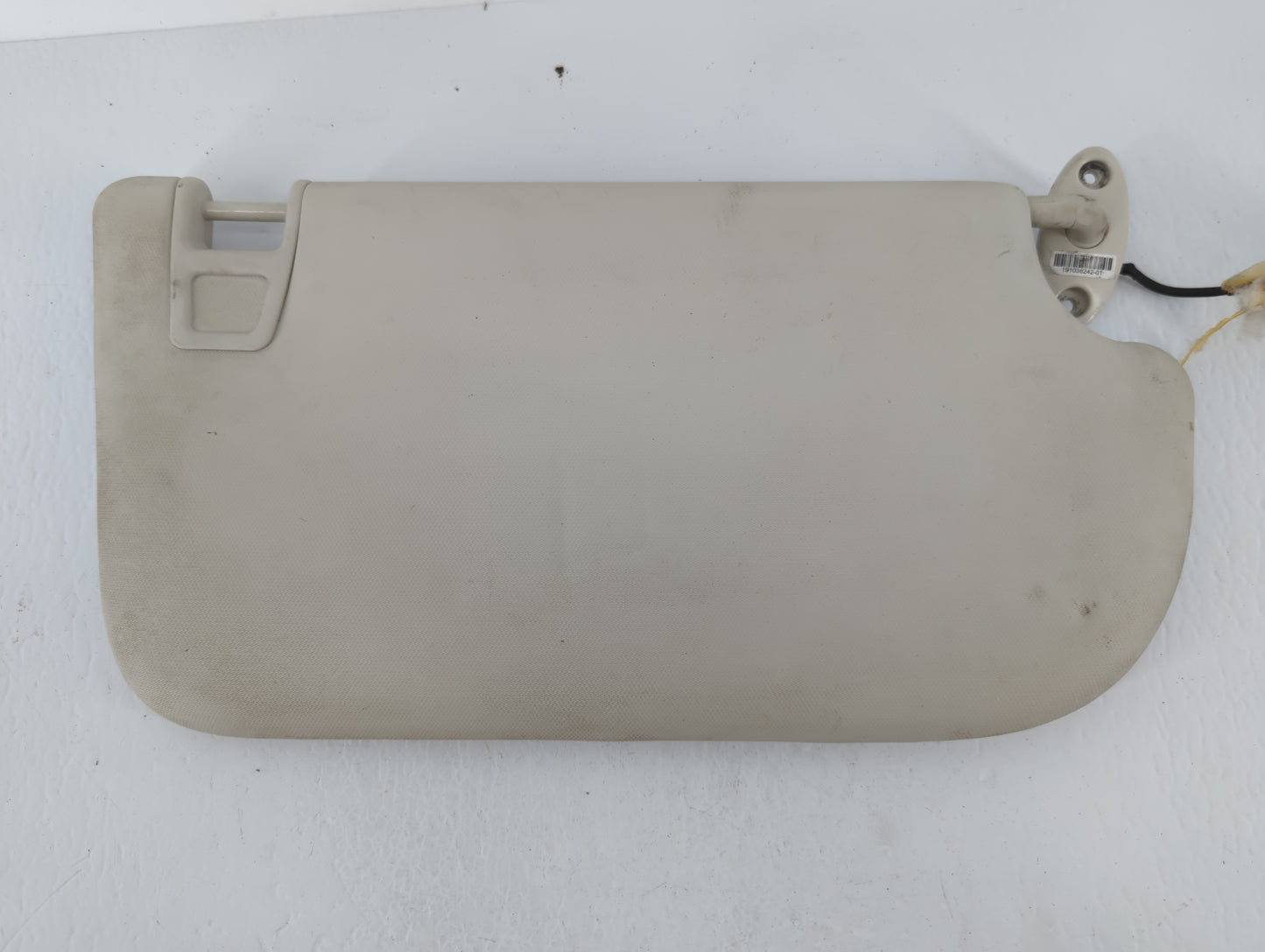 2013-2018 Ford Focus Sun Visor Shade Replacement Driver Left Mirror Fits Fits 2013 2014 2015 2016 2017 2018 OEM Used Auto Pa