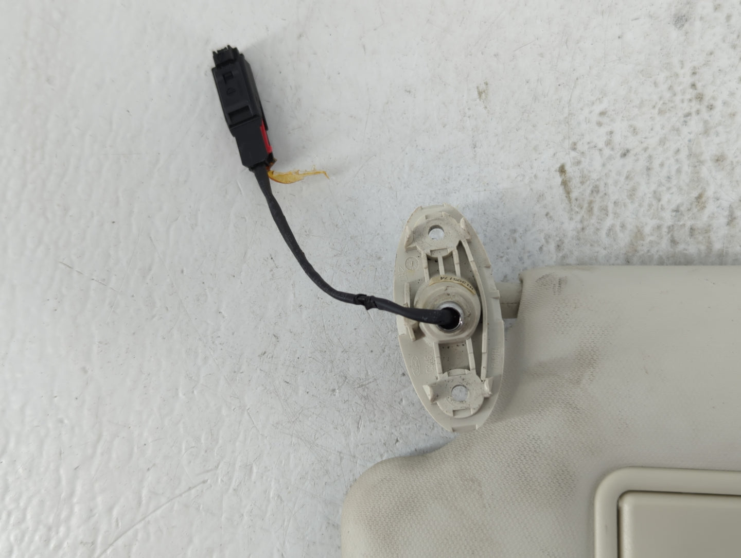 2014 Ford Focus Sun Visor Shade Replacement Driver Left Mirror Fits OEM Used Auto Parts - Oemusedautoparts1.com