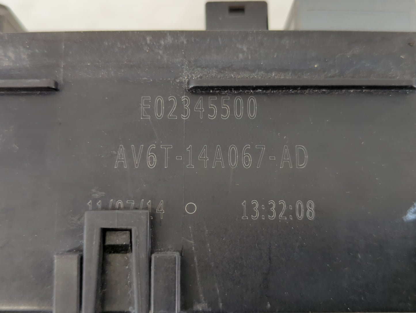 2012-2014 Ford Focus Fusebox Fuse Box Panel Relay Module P/N:E02345500 AV6T-14A067-AD Fits Fits 2012 2013 2014 OEM Used Auto