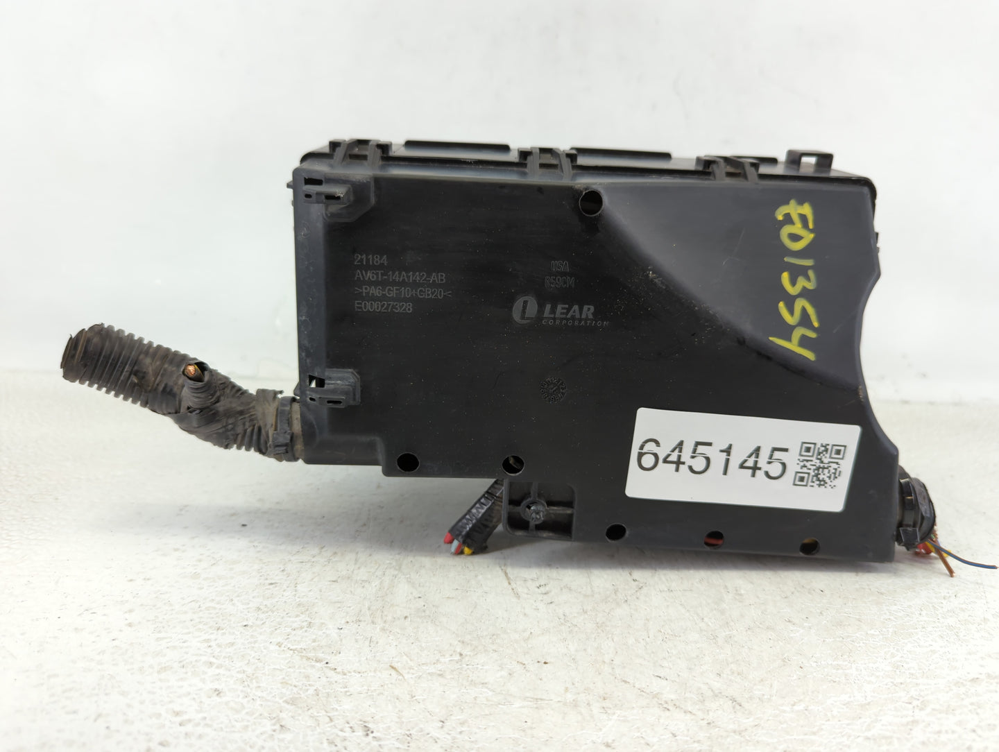 2012-2014 Ford Focus Fusebox Fuse Box Panel Relay Module P/N:E02345500 AV6T-14A067-AD Fits Fits 2012 2013 2014 OEM Used Auto