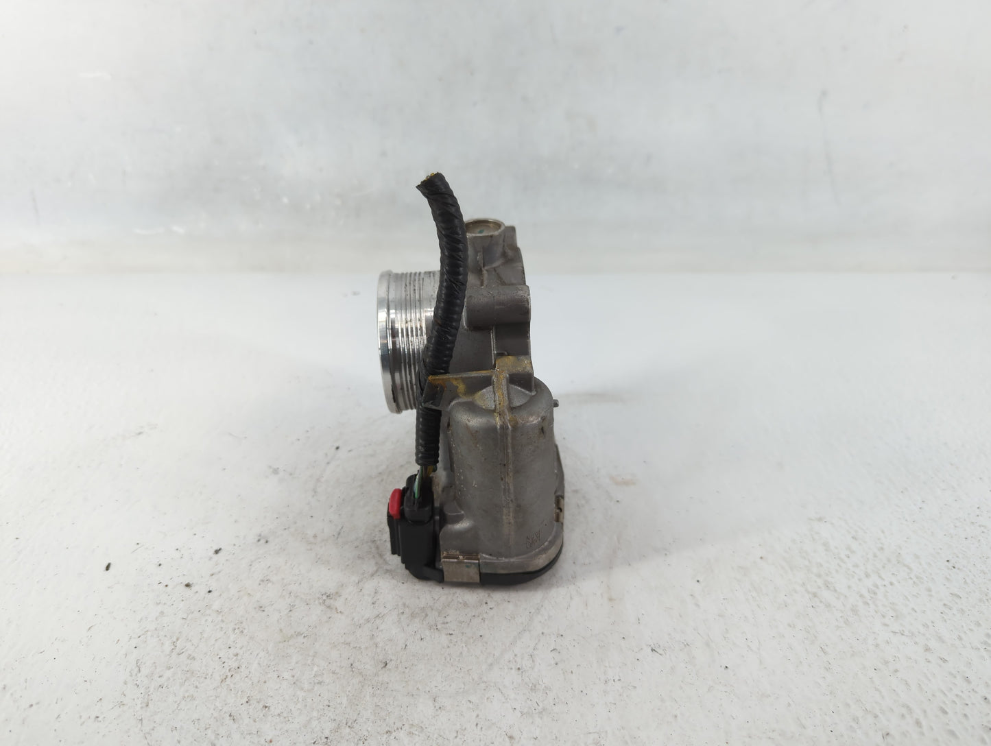 2014-2018 Ford Focus Throttle Body P/N:DS7E-9F991-BB Fits Fits 2014 2015 2016 2017 2018 2019 2020 2021 2022 OEM Used Auto Pa