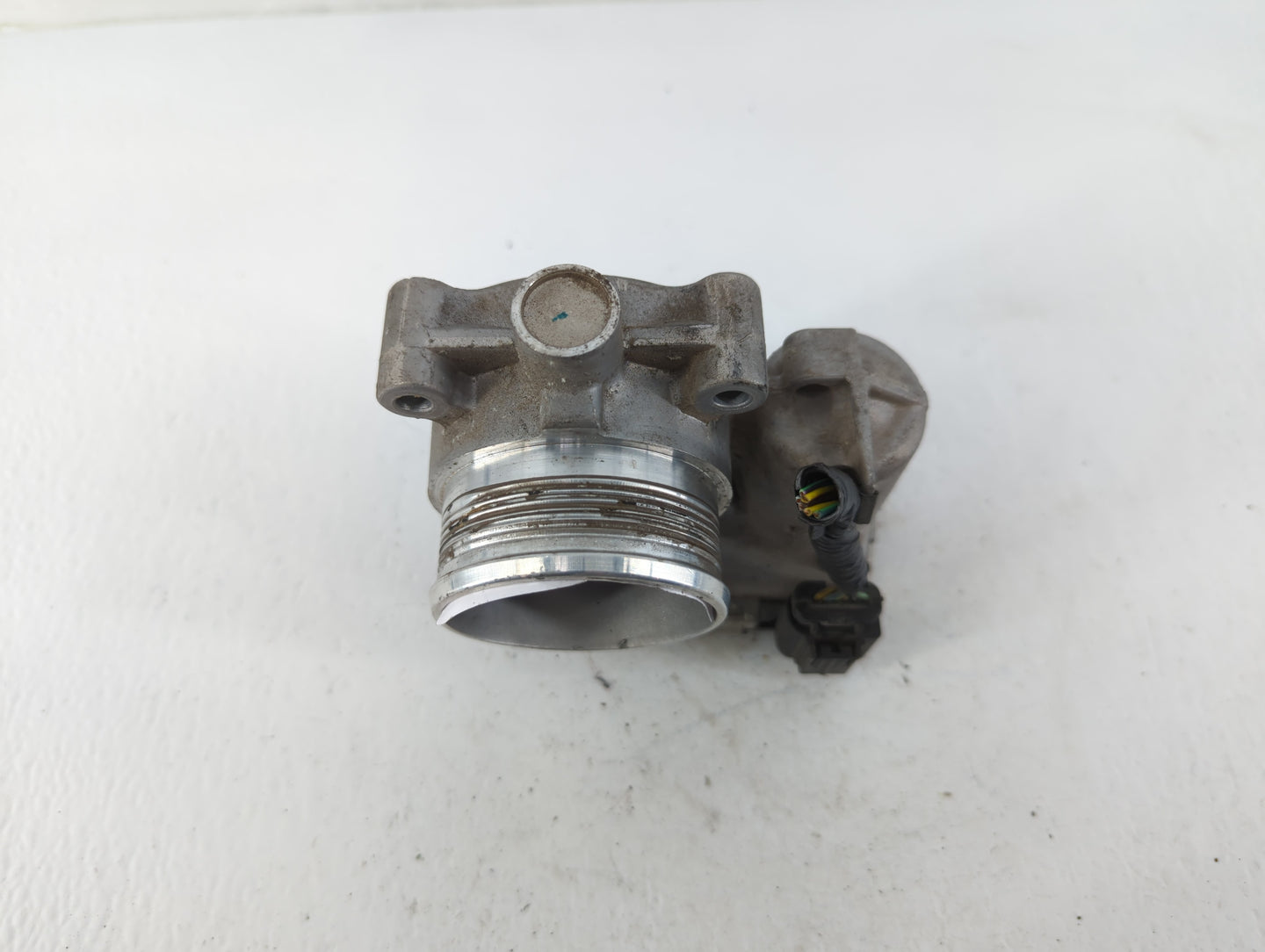 2014-2018 Ford Focus Throttle Body P/N:DS7E-9F991-BB Fits Fits 2014 2015 2016 2017 2018 2019 2020 2021 2022 OEM Used Auto Pa