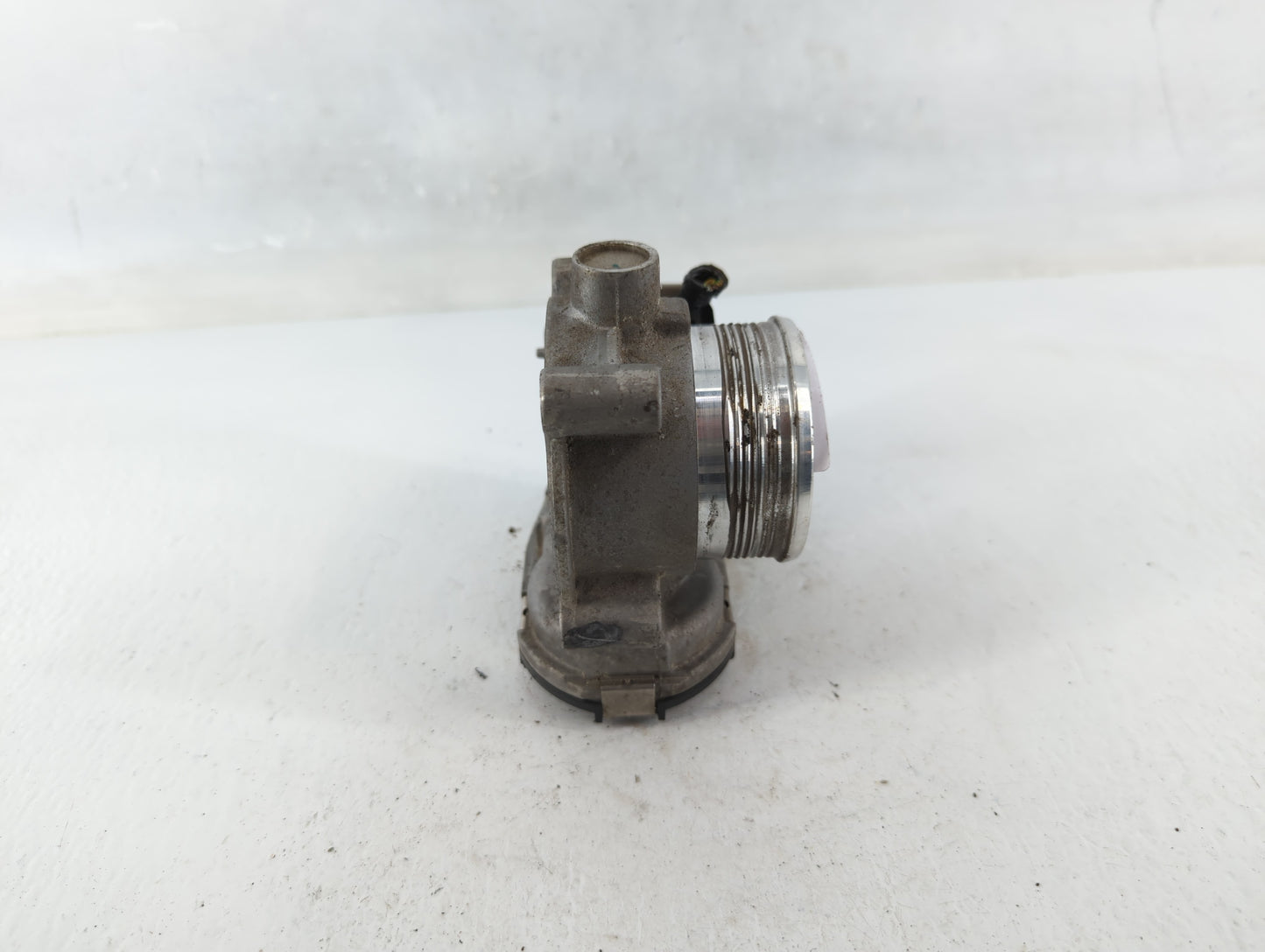 2014-2018 Ford Focus Throttle Body P/N:DS7E-9F991-BB Fits Fits 2014 2015 2016 2017 2018 2019 2020 2021 2022 OEM Used Auto Pa
