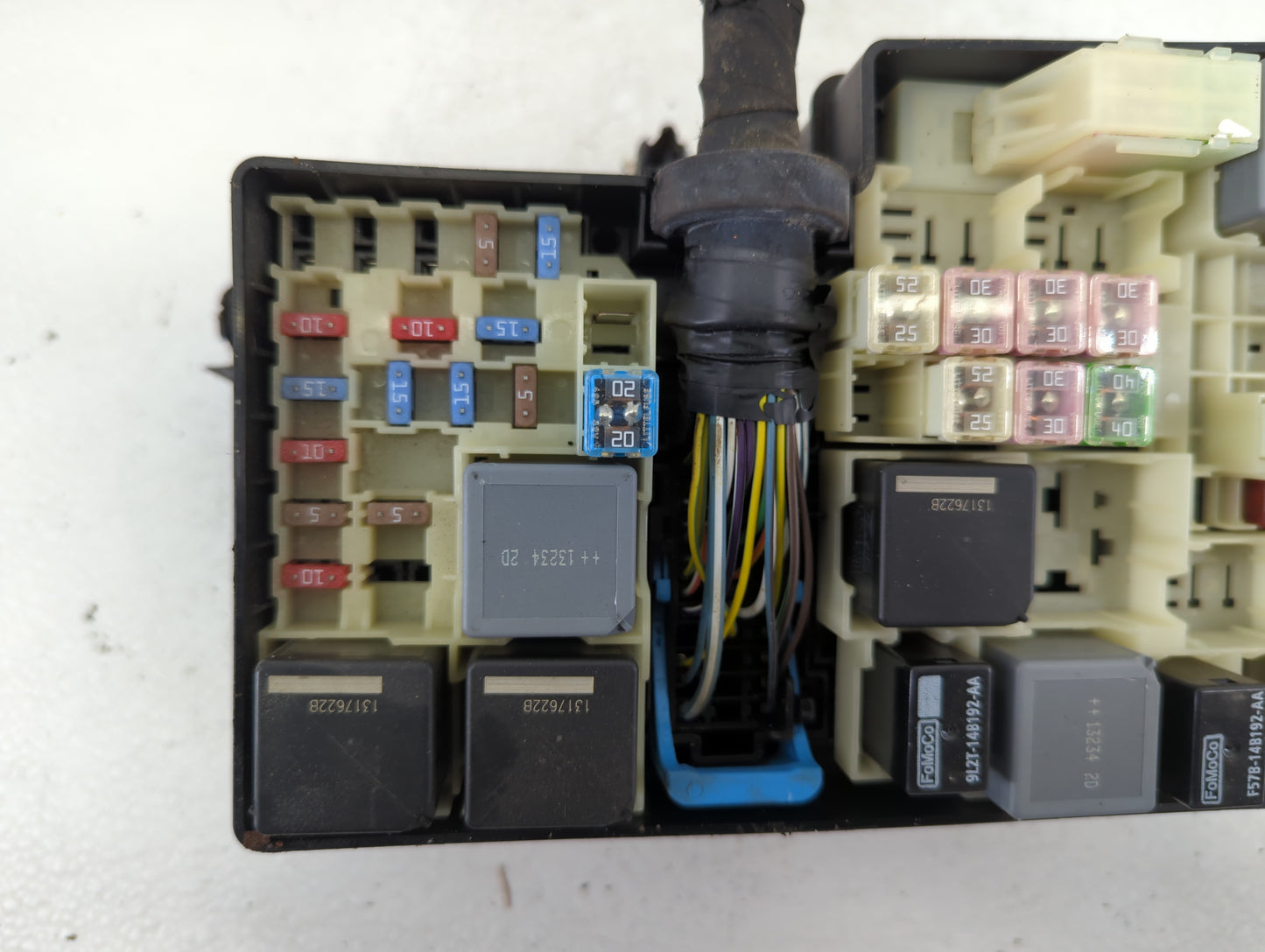 2012-2014 Ford Focus Fusebox Fuse Box Panel Relay Module P/N:AV6T-14A142-AB Fits Fits 2012 2013 2014 OEM Used Auto Parts - O