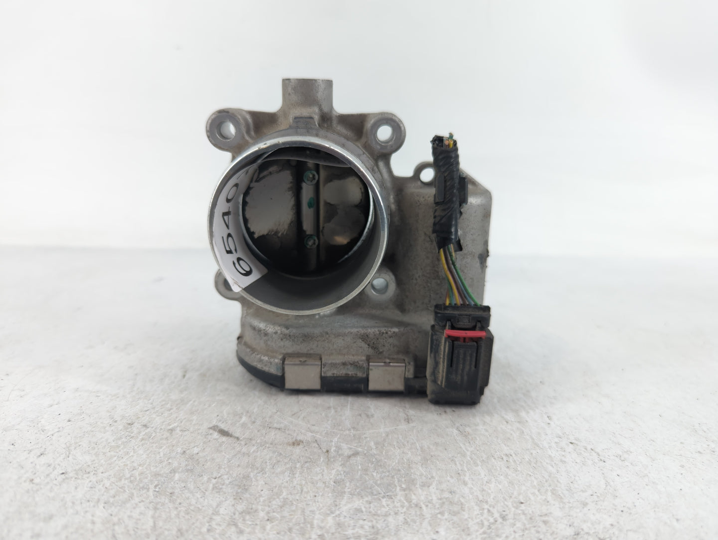 2014-2018 Ford Focus Throttle Body P/N:DS7E-9F991-BB Fits Fits 2014 2015 2016 2017 2018 2019 2020 2021 2022 OEM Used Auto Pa