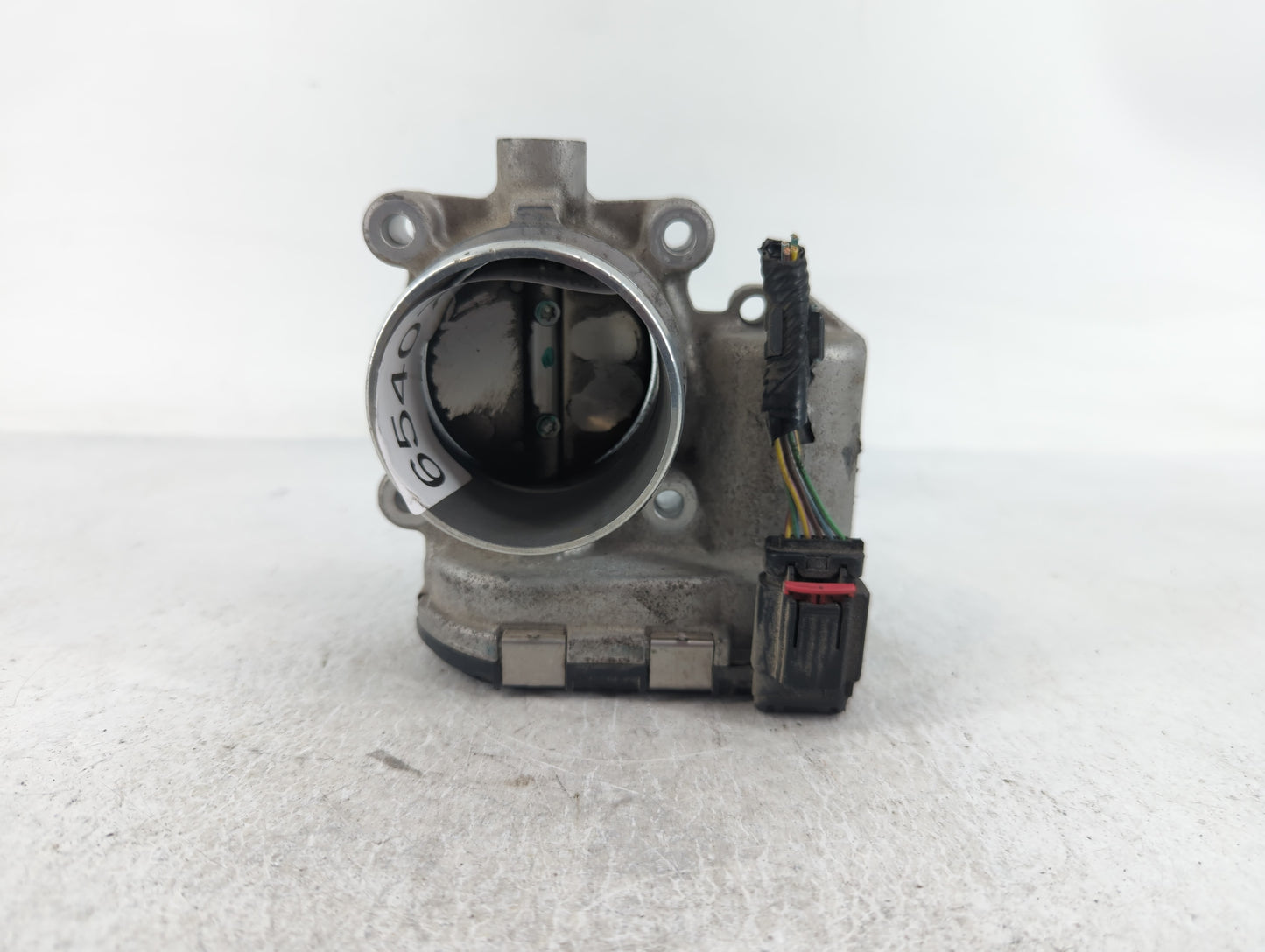 2014-2018 Ford Focus Throttle Body P/N:DS7E-9F991-BB Fits Fits 2014 2015 2016 2017 2018 2019 2020 2021 2022 OEM Used Auto Pa