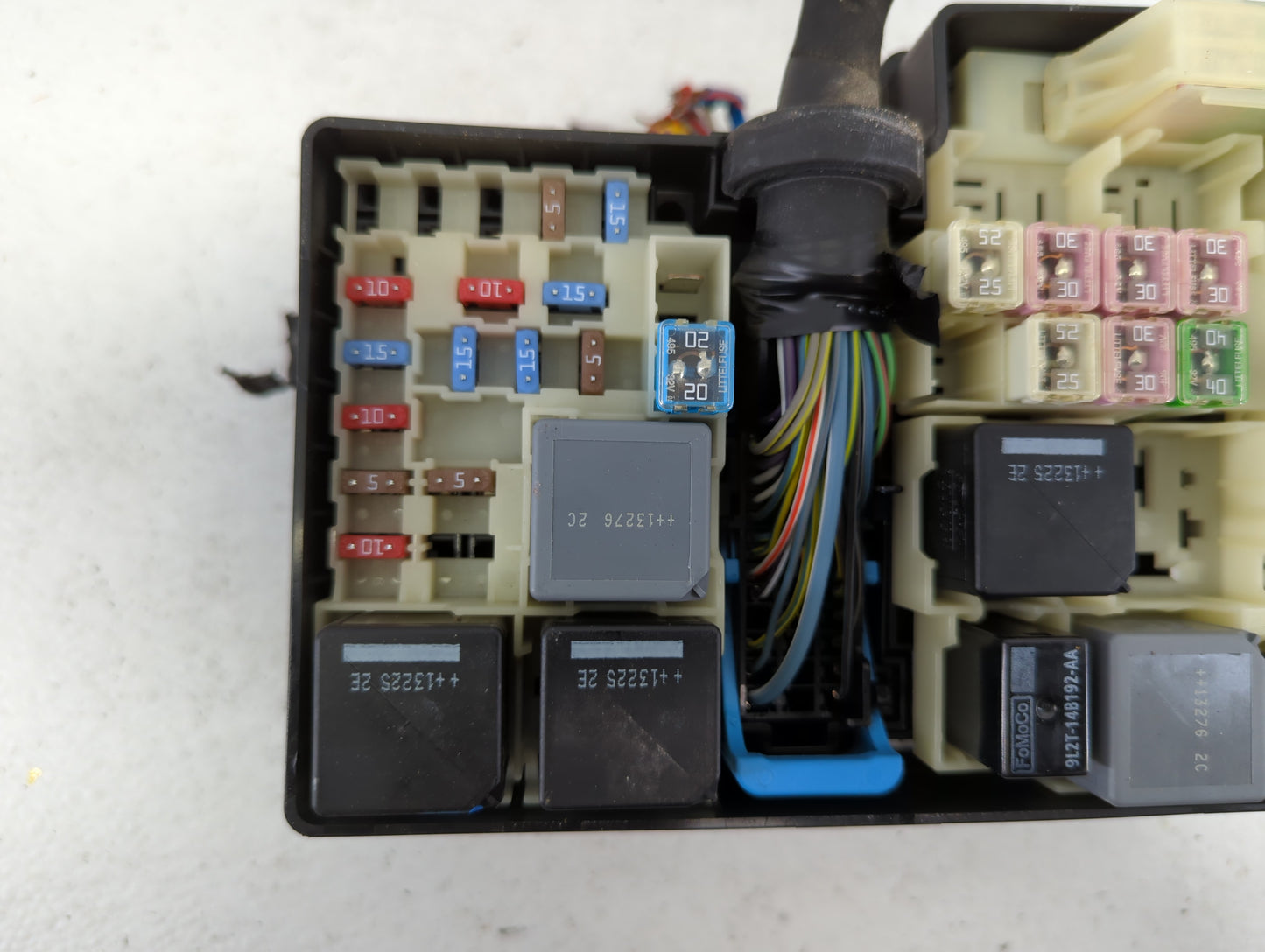 2012-2014 Ford Focus Fusebox Fuse Box Panel Relay Module P/N:AV6T-14A067-AC Fits Fits 2012 2013 2014 OEM Used Auto Parts - O