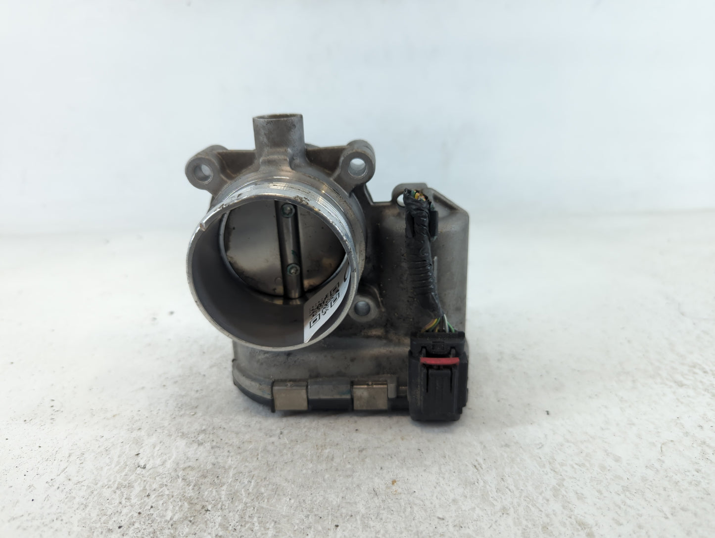 2014-2018 Ford Focus Throttle Body P/N:DS7E-9F991-BB Fits Fits 2014 2015 2016 2017 2018 2019 2020 2021 2022 OEM Used Auto Pa