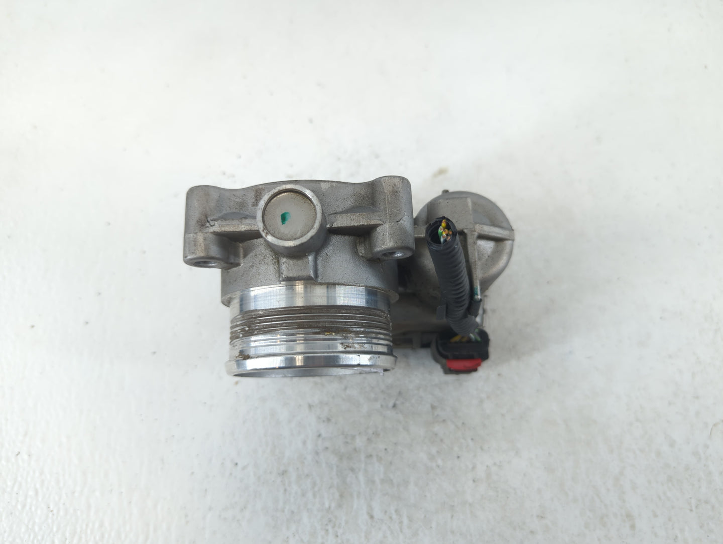 2014-2018 Ford Focus Throttle Body P/N:DS7E-9F991-BB Fits Fits 2014 2015 2016 2017 2018 2019 2020 2021 2022 OEM Used Auto Pa