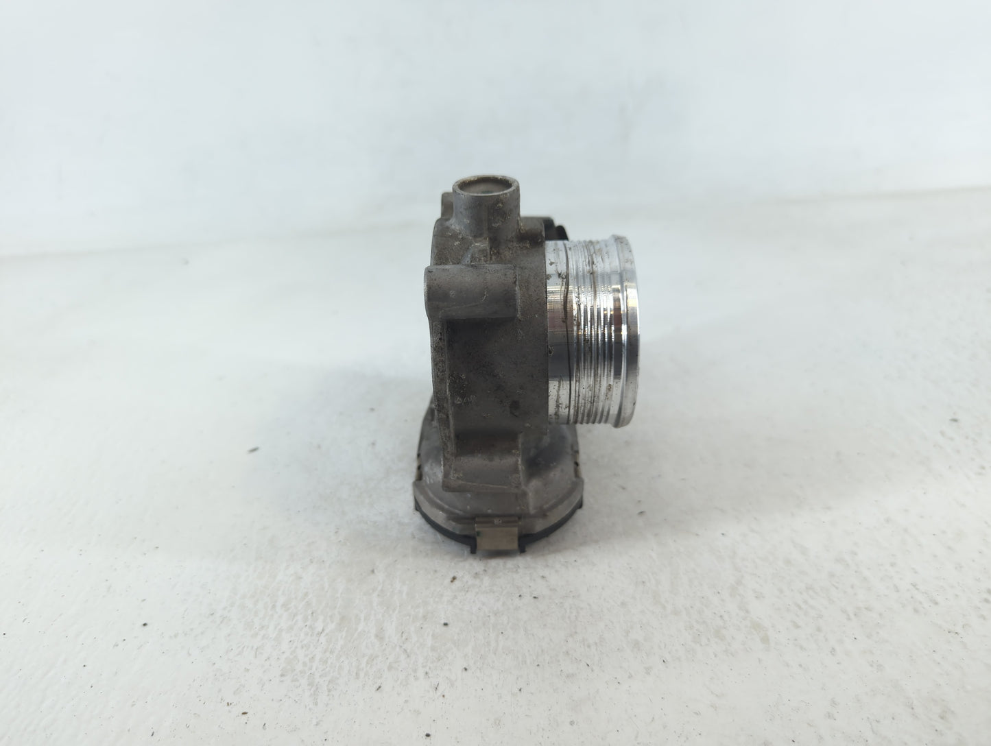 2014-2018 Ford Focus Throttle Body P/N:DS7E-9F991-BB Fits Fits 2014 2015 2016 2017 2018 2019 2020 2021 2022 OEM Used Auto Pa
