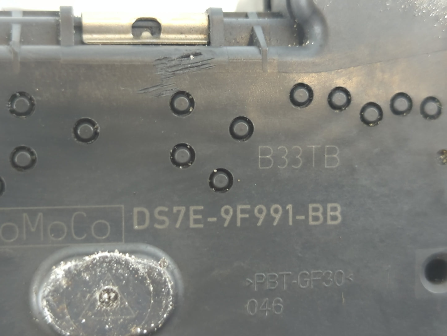 2014-2018 Ford Focus Throttle Body P/N:DS7E-9F991-BB Fits Fits 2014 2015 2016 2017 2018 2019 2020 2021 2022 OEM Used Auto Pa