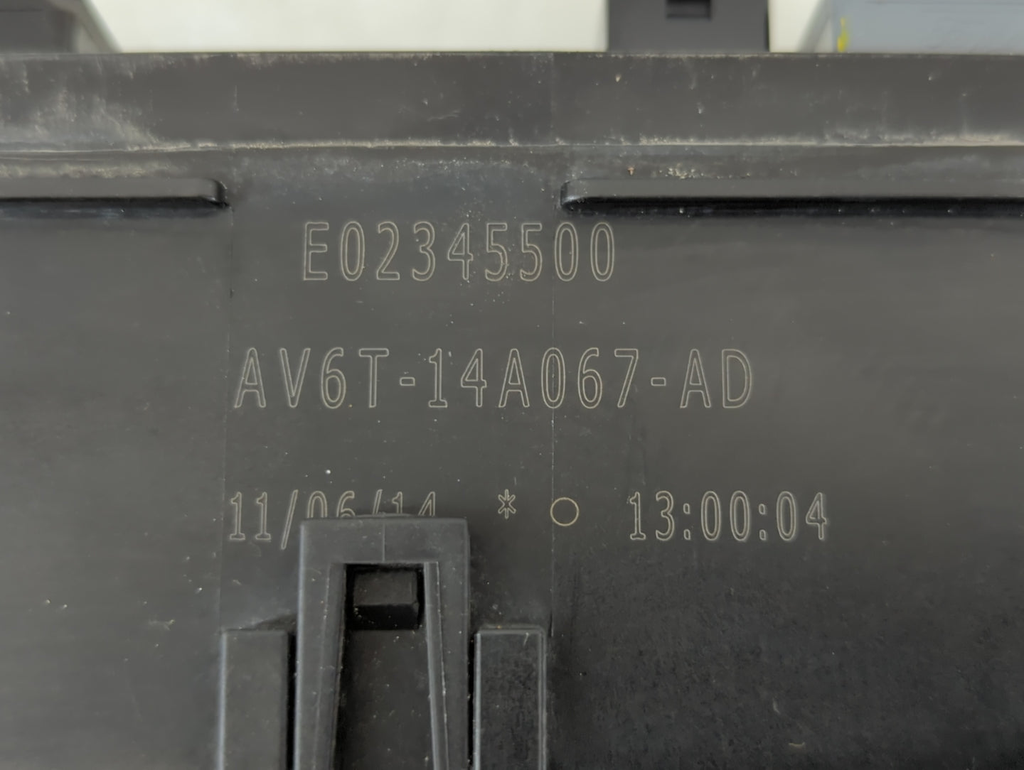 2012-2014 Ford Focus Fusebox Fuse Box Panel Relay Module P/N:E02345500 AV6T-14A067-AD Fits Fits 2012 2013 2014 OEM Used Auto