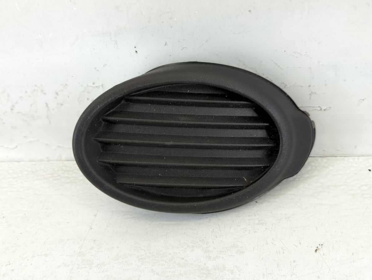 2014 Ford Focus Fog Light Molding Cover OEM - Oemusedautoparts1.com