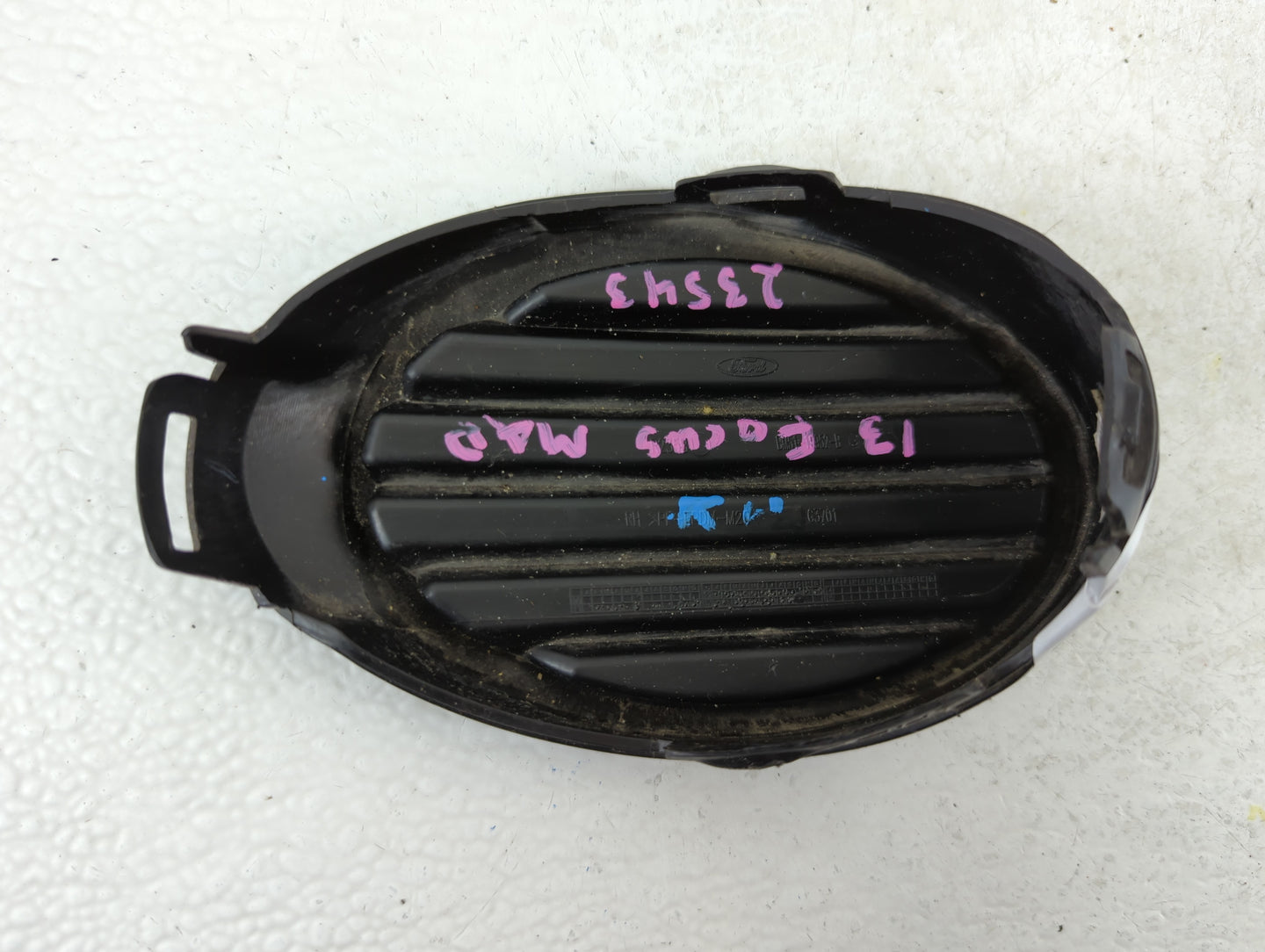 2014 Ford Focus Fog Light Molding Cover OEM - Oemusedautoparts1.com