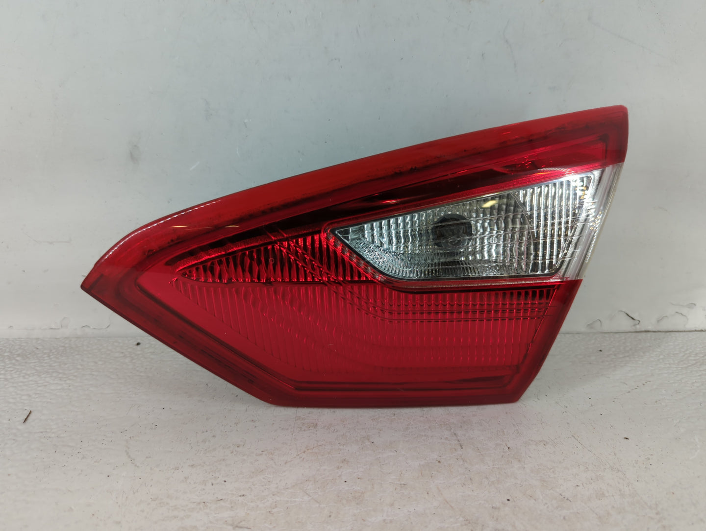 2012-2014 Ford Focus Tail Light Assembly Driver Left OEM P/N:BM51-13A602-CG C346 Fits Fits 2012 2013 2014 OEM Used Auto Part