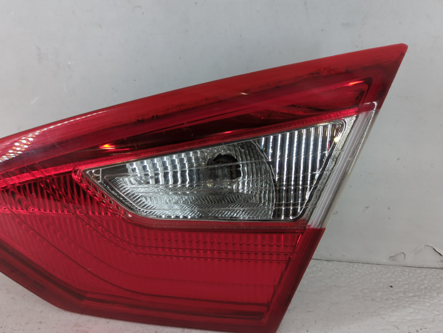 2012-2014 Ford Focus Tail Light Assembly Driver Left OEM P/N:BM51-13A602-CG C346 Fits Fits 2012 2013 2014 OEM Used Auto Part