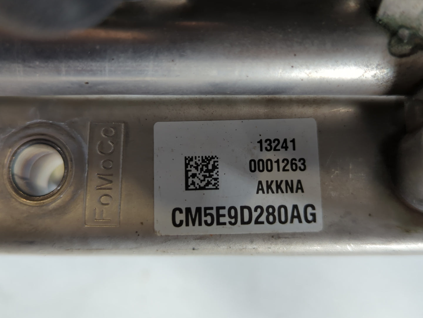 2014 Ford Focus Fuel Rail OEM - Oemusedautoparts1.com