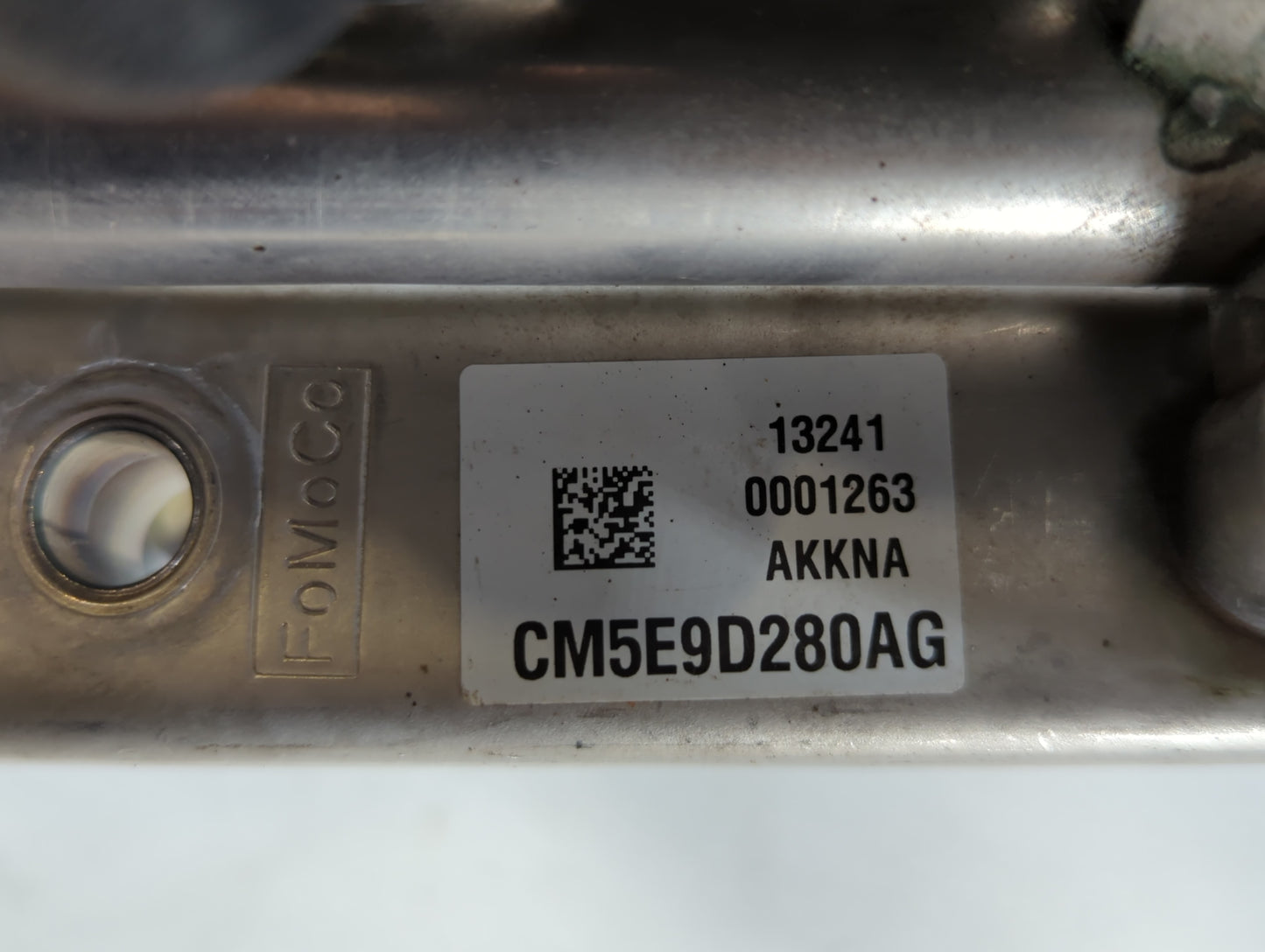 2014 Ford Focus Fuel Rail OEM - Oemusedautoparts1.com