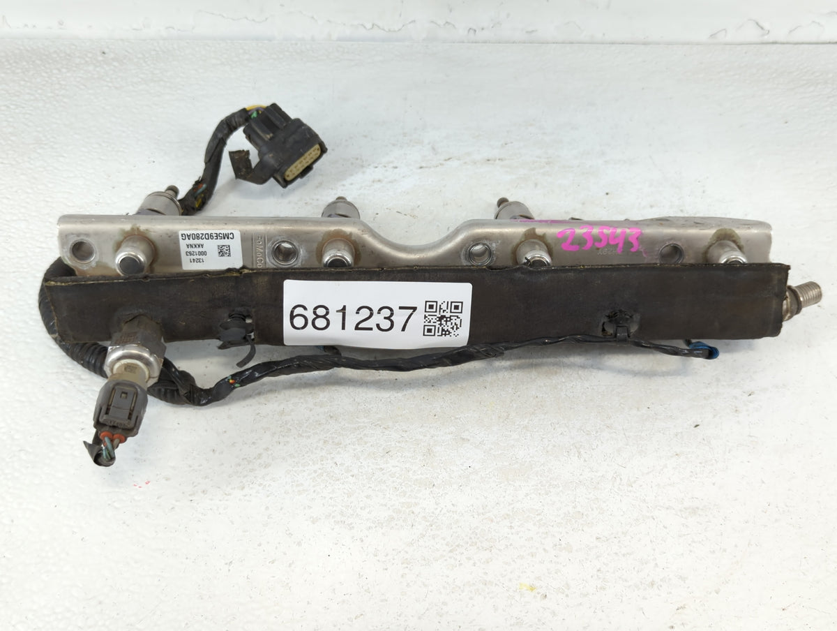 2014 Ford Focus Fuel Rail OEM - Oemusedautoparts1.com