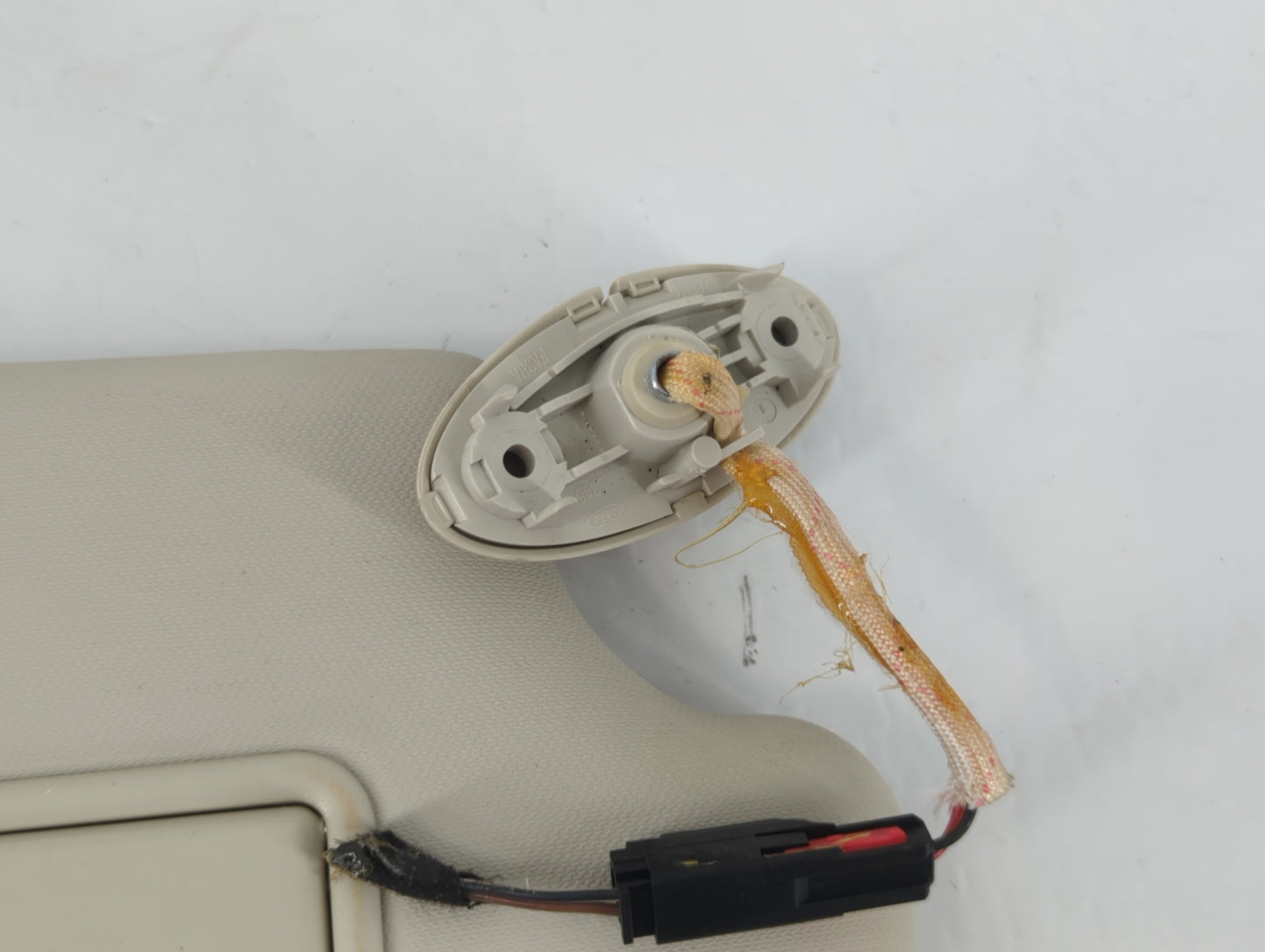 2013-2018 Ford Focus Sun Visor Shade Replacement Passenger Right Mirror Fits Fits 2013 2014 2015 2016 2017 2018 OEM Used Aut