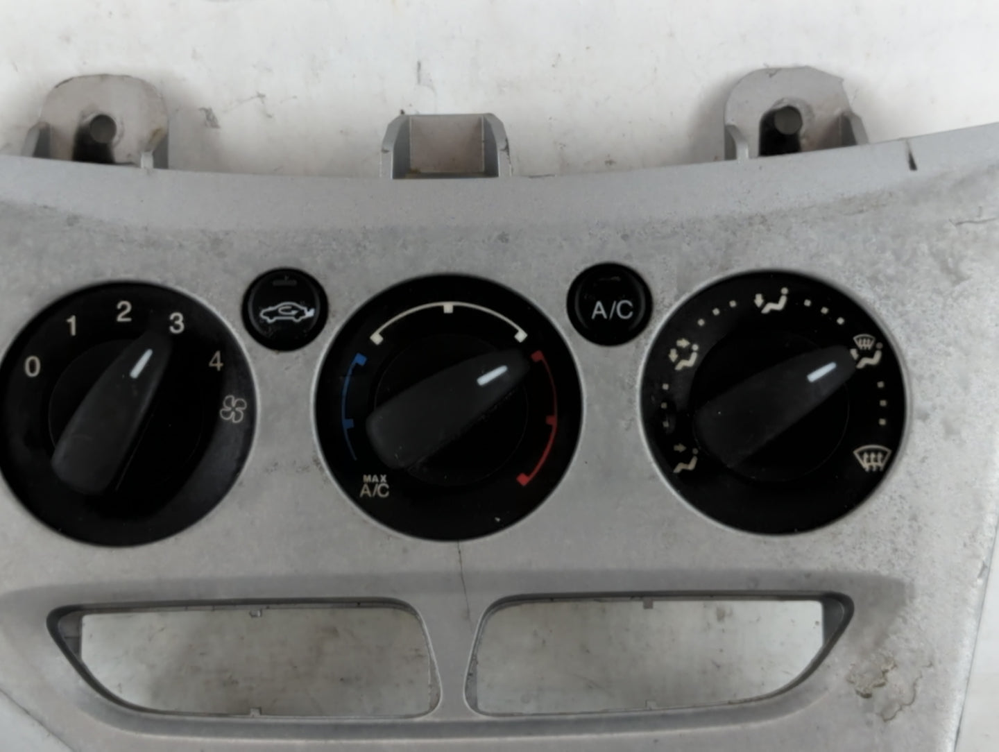 2013-2014 Ford Focus Climate Control Module Temperature AC/Heater Replacement P/N:CM5T-19980-AF Fits Fits 2013 2014 OEM Used