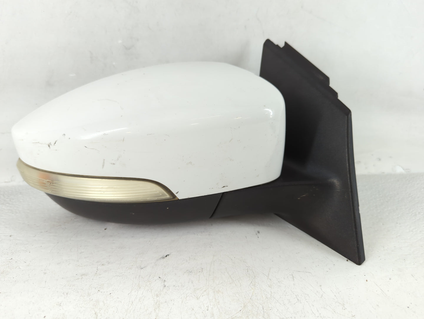 2014 Ford Focus Passenger Side View Mirror - Right Door Mirror OEM Used - Oemusedautoparts1.com