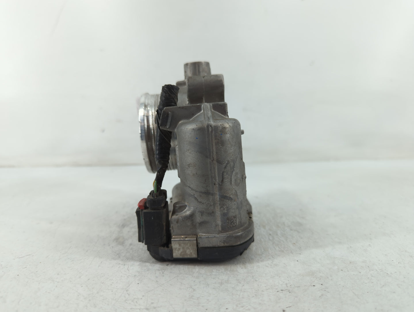 2014-2018 Ford Focus Throttle Body P/N:DS7E-9F991-BB Fits Fits 2014 2015 2016 2017 2018 2019 2020 2021 2022 OEM Used Auto Pa