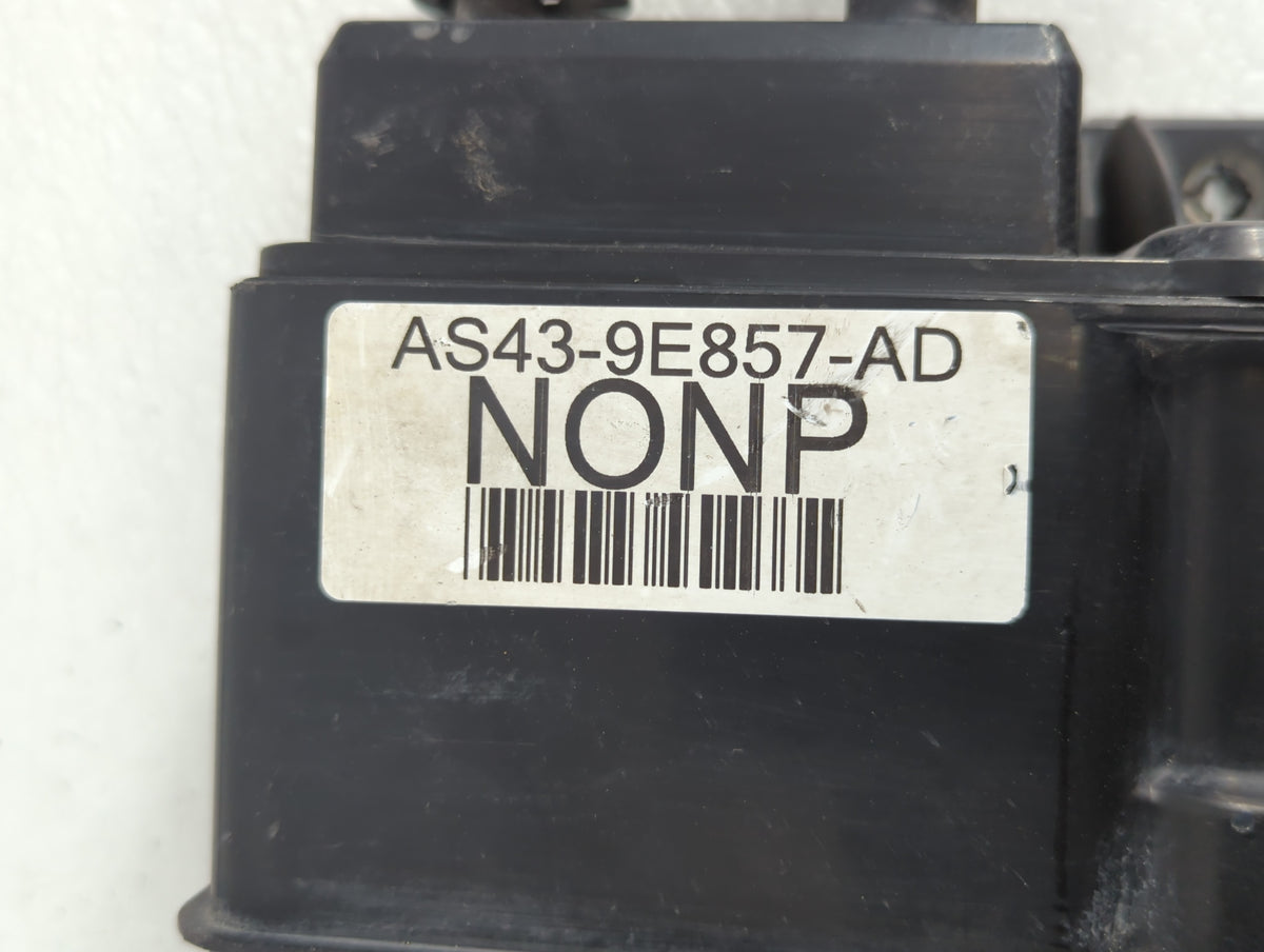 2014 Ford Focus Fuel Vapor Charcoal Canister 693305 - Oemusedautoparts1.com