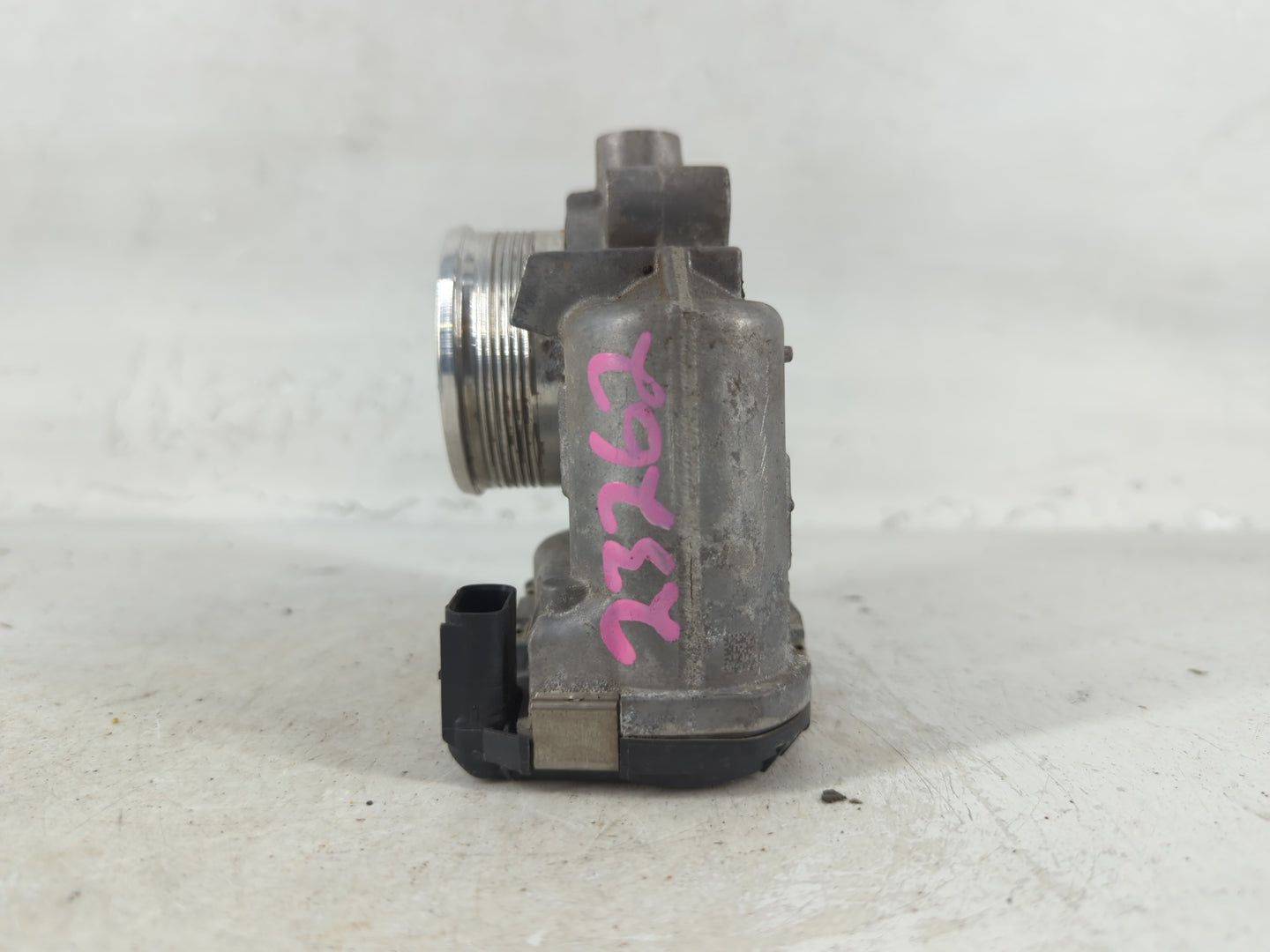 2014-2018 Ford Focus Throttle Body P/N:DS7E-9F991-BB Fits Fits 2014 2015 2016 2017 2018 2019 2020 2021 2022 OEM Used Auto Pa