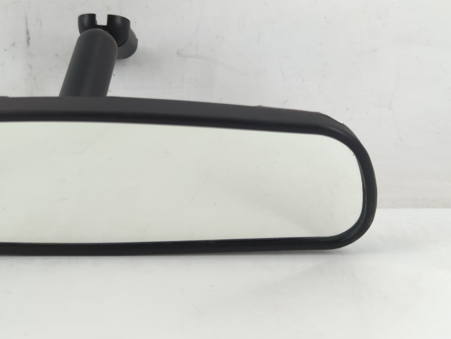 2010-2018 Ford Focus Interior Rear View Mirror Replacement OEM P/N:E8011681 Fits OEM Used Auto Parts - Oemusedautoparts1.com