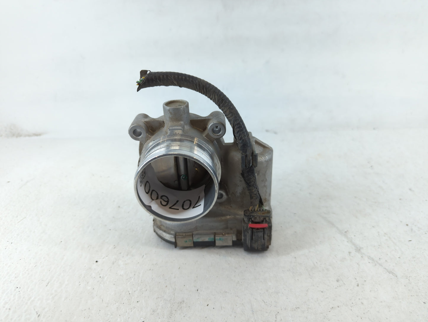 2014-2018 Ford Focus Throttle Body P/N:DS7E-9F991-BB Fits Fits 2014 2015 2016 2017 2018 2019 2020 2021 2022 OEM Used Auto Pa
