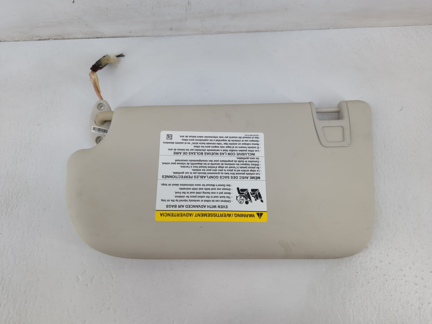2013-2018 Ford Focus Sun Visor Shade Replacement Passenger Right Mirror Fits Fits 2013 2014 2015 2016 2017 2018 OEM Used Aut