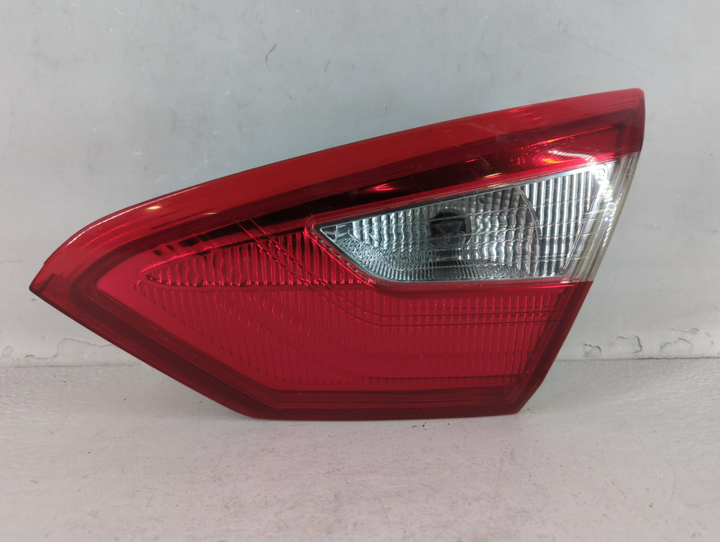 2012-2014 Ford Focus Tail Light Assembly Passenger Right OEM P/N:CP93-13A602-A BM51-13A602-C Fits Fits 2012 2013 2014 OEM Us
