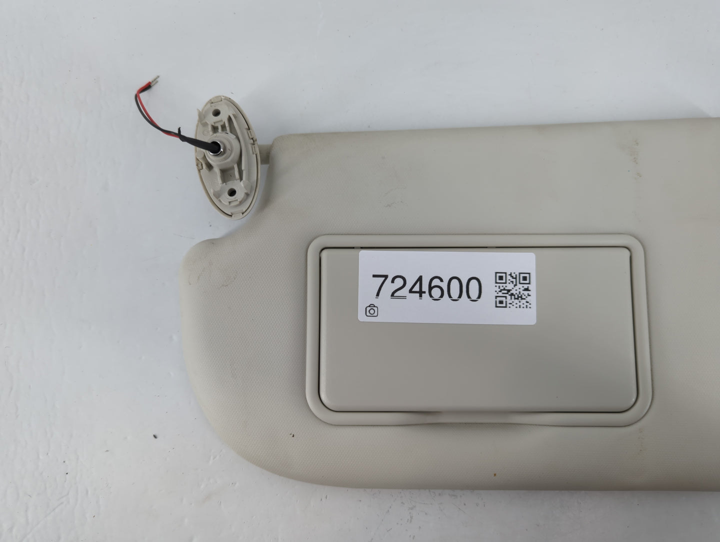2013-2018 Ford Focus Sun Visor Shade Replacement Driver Left Mirror Fits Fits 2013 2014 2015 2016 2017 2018 OEM Used Auto Pa