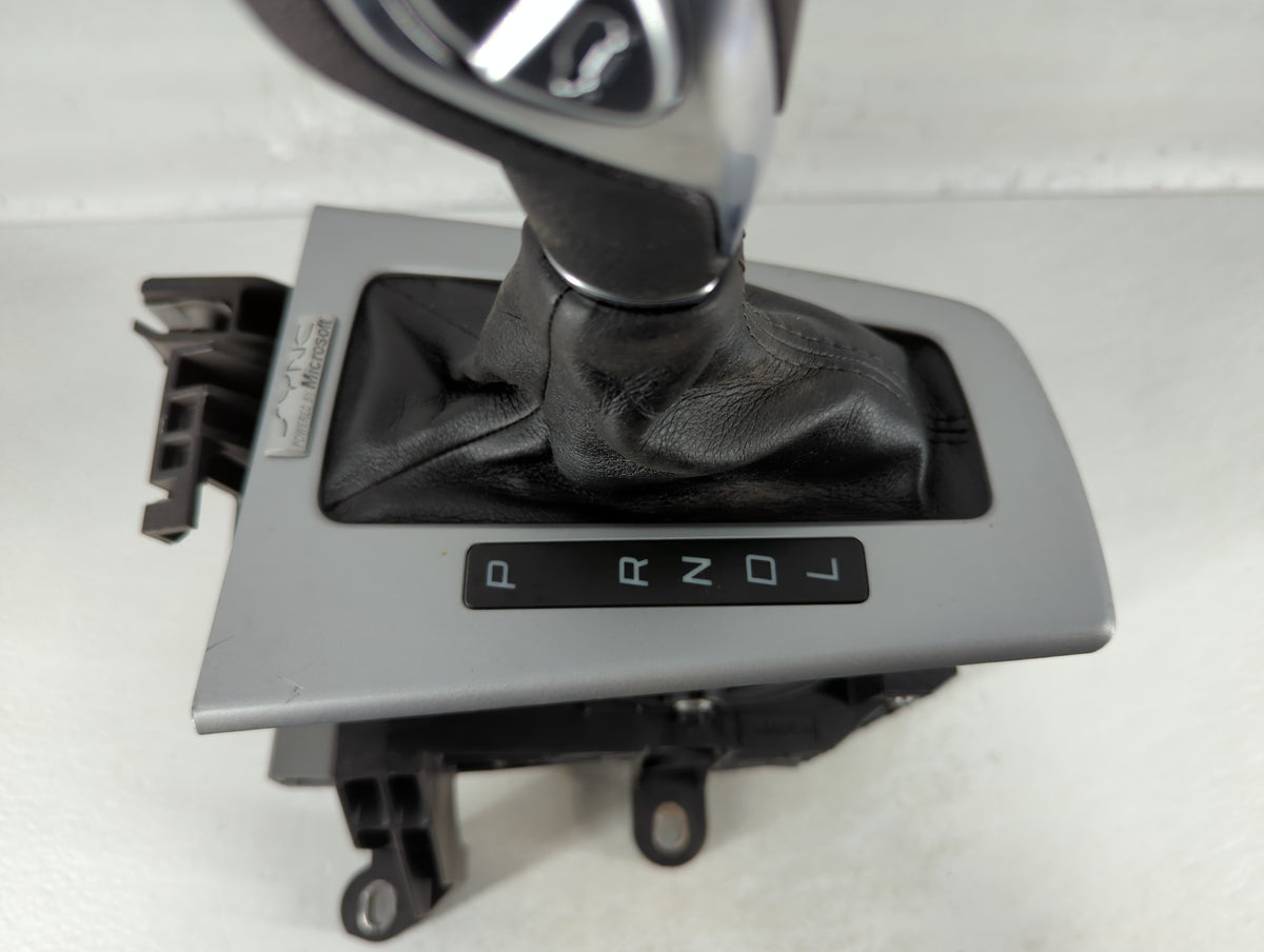 2014 Ford Focus Floor Console Assembly Shifter Black - Oemusedautoparts1.com