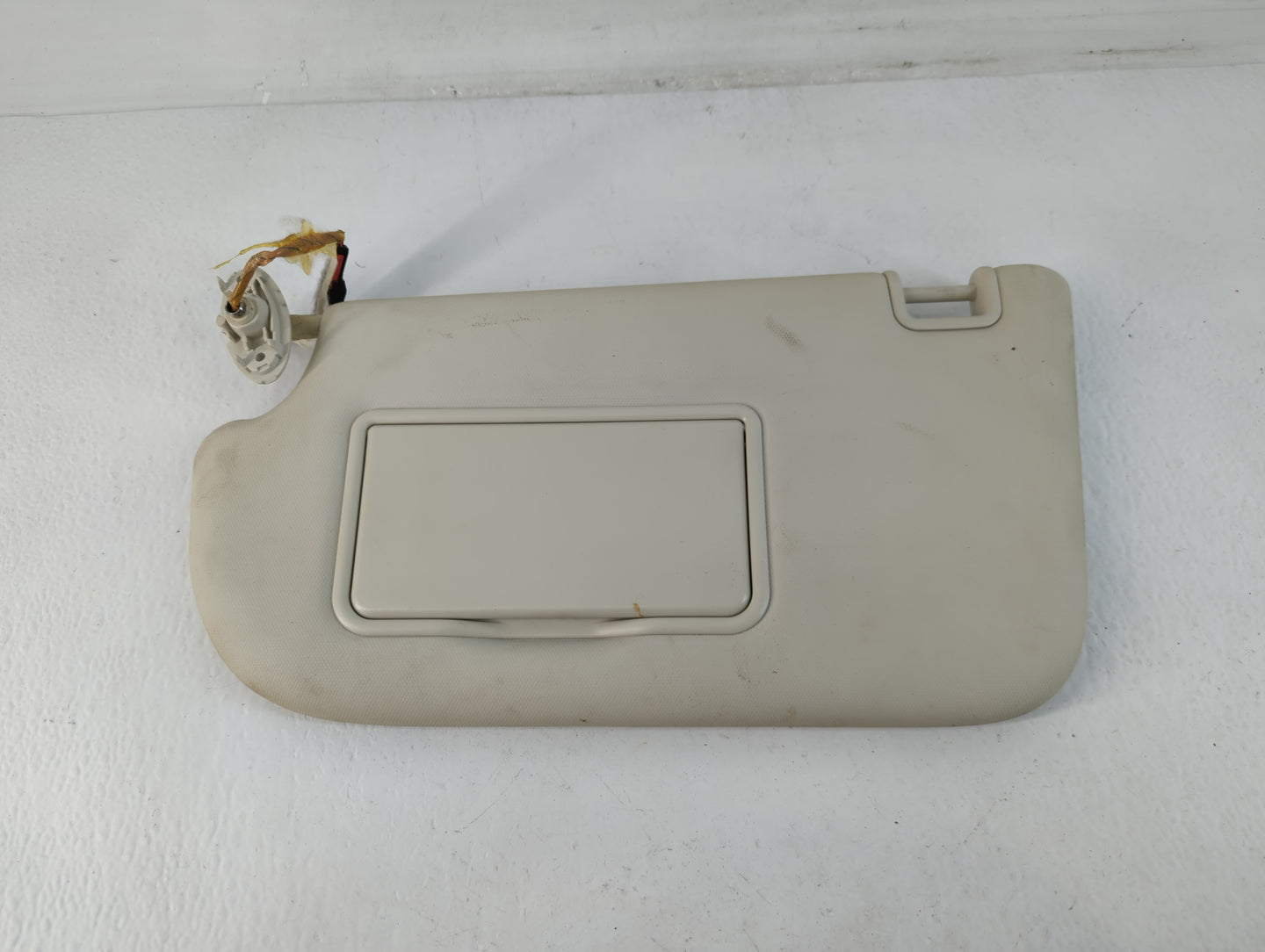 2013-2018 Ford Focus Sun Visor Shade Replacement Driver Left Mirror Fits Fits 2013 2014 2015 2016 2017 2018 OEM Used Auto Pa
