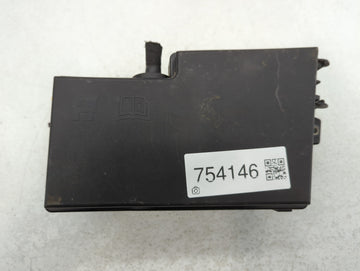 2012-2014 Ford Focus Fusebox Fuse Box Panel Relay Module P/N:E00027328 AV6T-14A142-AB Fits Fits 2012 2013 2014 OEM Used Auto