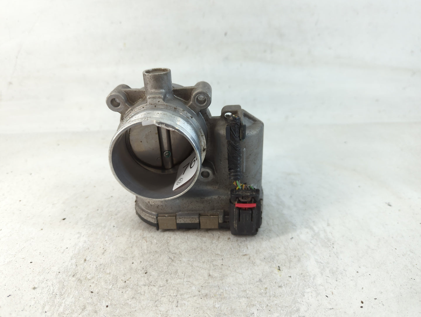 2014-2018 Ford Focus Throttle Body P/N:DS7E-9F991-BB Fits Fits 2014 2015 2016 2017 2018 2019 2020 2021 2022 OEM Used Auto Pa