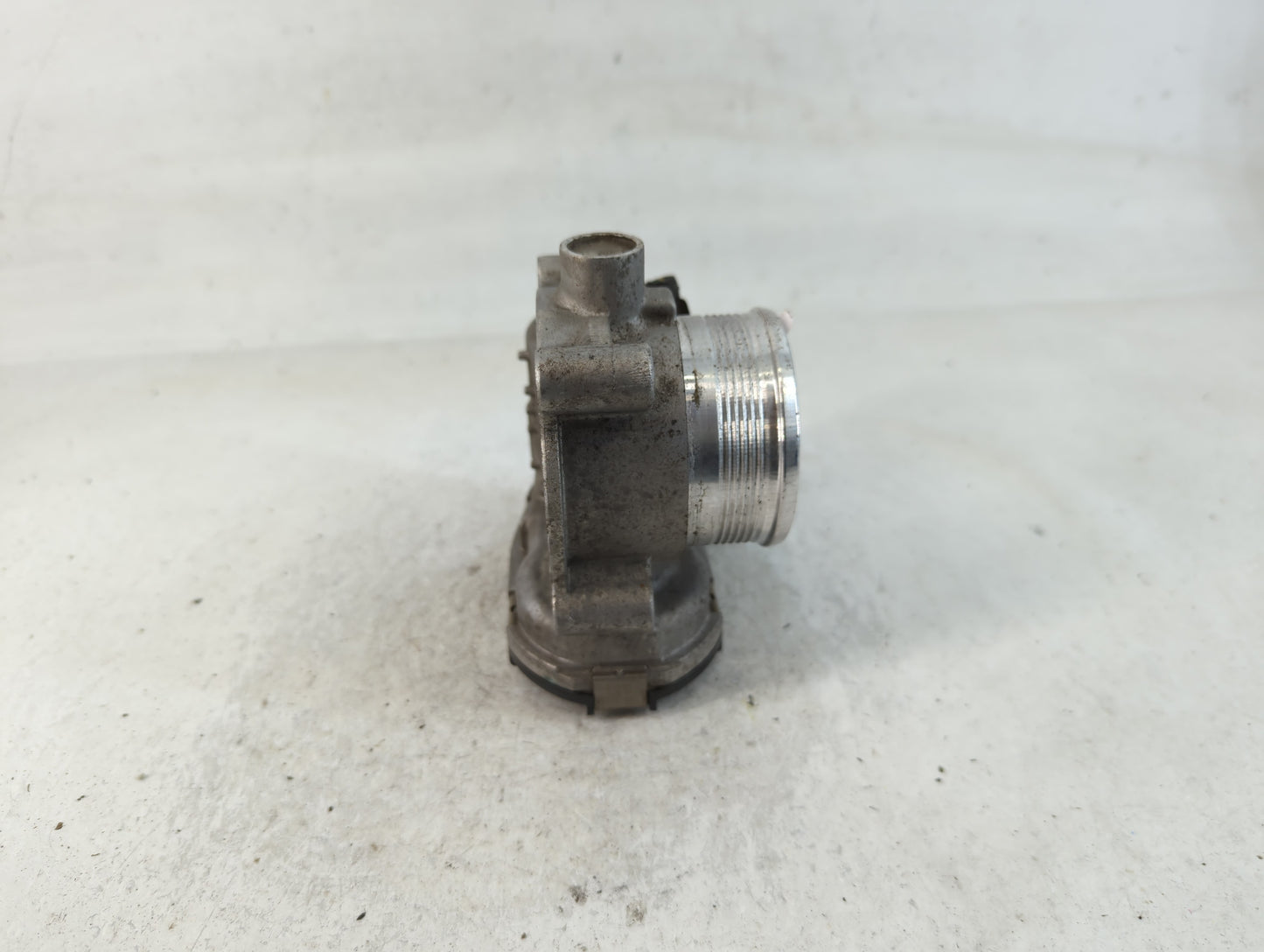 2014-2018 Ford Focus Throttle Body P/N:DS7E-9F991-BB Fits Fits 2014 2015 2016 2017 2018 2019 2020 2021 2022 OEM Used Auto Pa