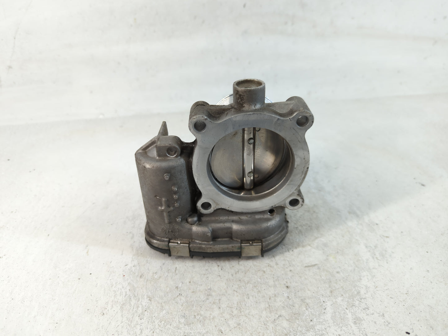 2014-2018 Ford Focus Throttle Body P/N:DS7E-9F991-BB Fits Fits 2014 2015 2016 2017 2018 2019 2020 2021 2022 OEM Used Auto Pa