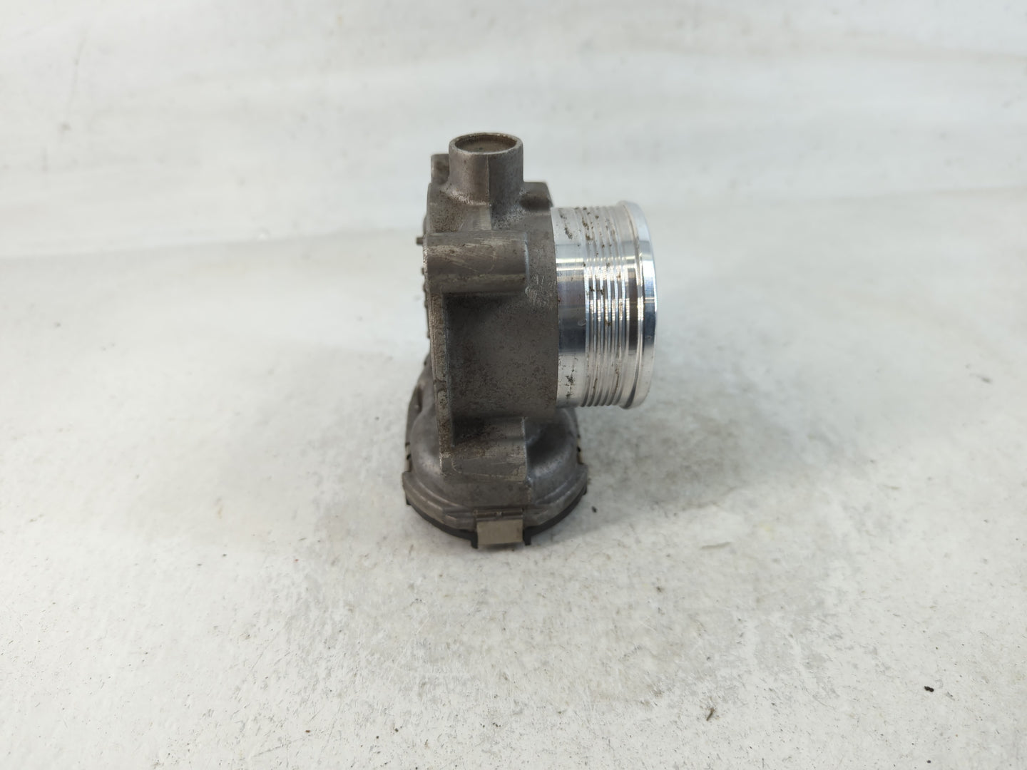2014-2018 Ford Focus Throttle Body P/N:DS7E-9F991-BB Fits Fits 2014 2015 2016 2017 2018 2019 2020 2021 2022 OEM Used Auto Pa