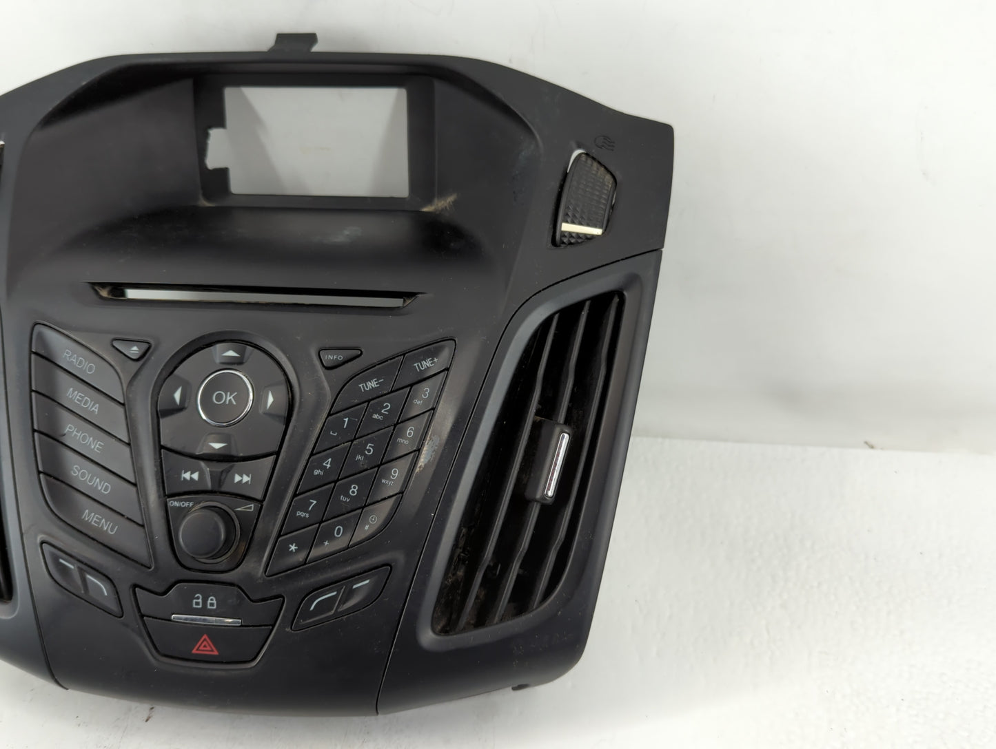 2013-2014 Ford Focus Radio Control Panel - Oemusedautoparts1.com