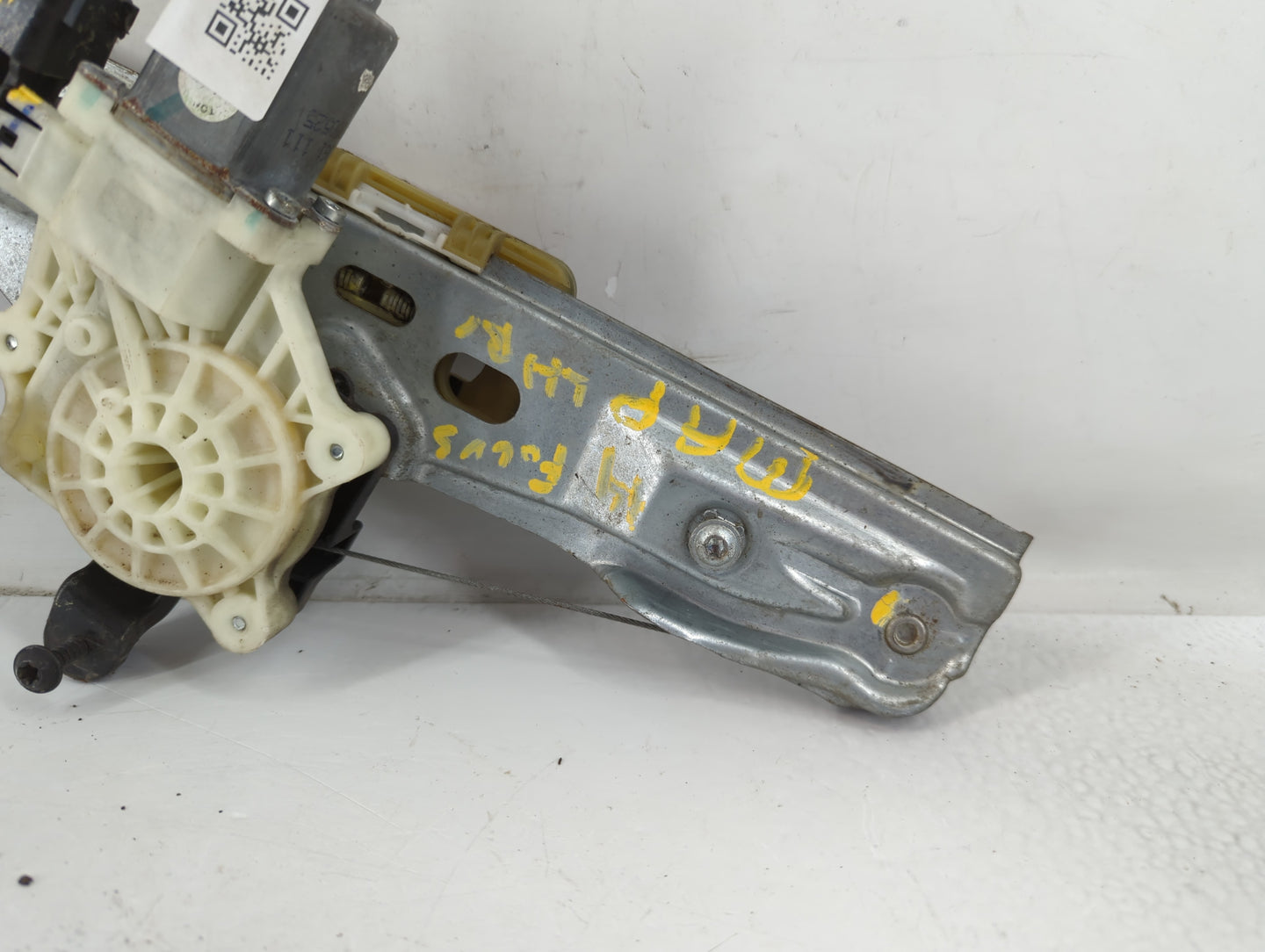 2012-2018 Ford Focus Driver Left Rear Window Regulator - Oemusedautoparts1.com