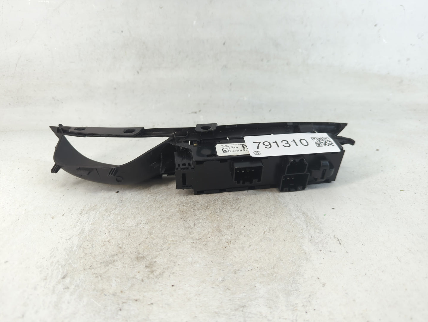 2012-2018 Ford Focus Master Power Window Switch Replacement Driver Side Left P/N:BM5T-14Z132-AA Fits OEM Used Auto Parts - O