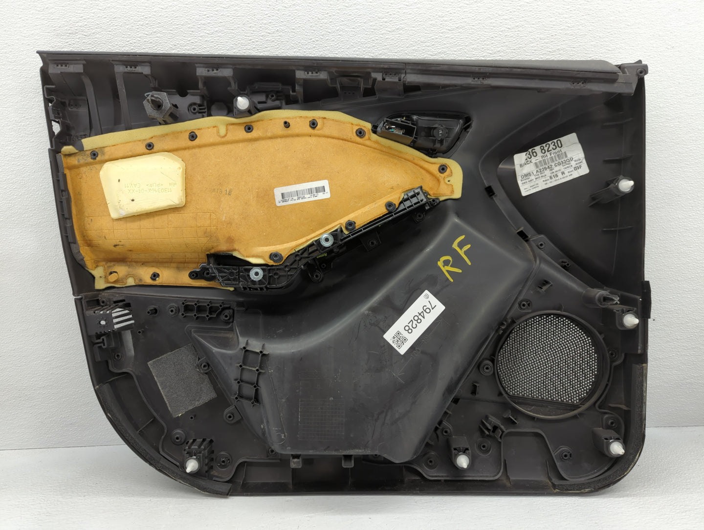 2014 Ford Focus Front Right Passenger Interior Door Panel Trim - Oemusedautoparts1.com