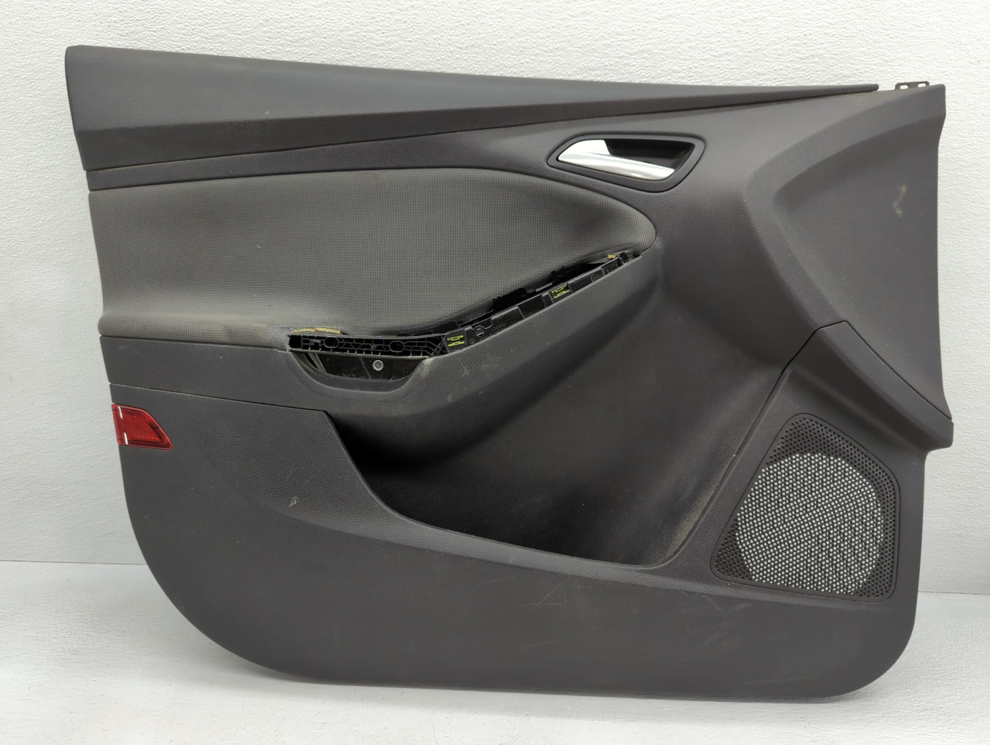 2014 Ford Focus Front Left Driver Interior Door Panel Trim - Oemusedautoparts1.com